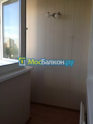 Отделка балкона и лоджии пластиковыми ПВХ панелями в Истре от компании МосБалкон