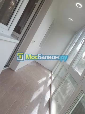 Панорамное остекление заказать под ключ по выгодной цене в Истре от компании МосБалкон