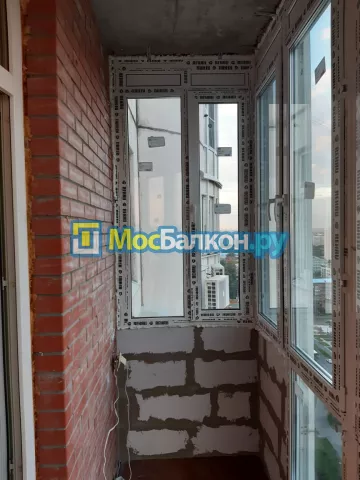 Панорамное остекление заказать под ключ по выгодной цене в Истре от компании МосБалкон