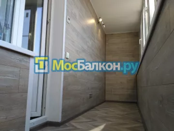 Отделка балкона и лоджии пластиковыми ПВХ панелями в Истре от компании МосБалкон