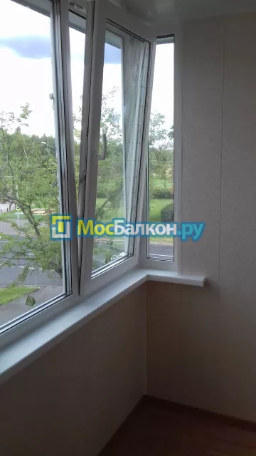 Пластиковое остекление балконов под ключ по доступным ценам в Истре | МосБалкон