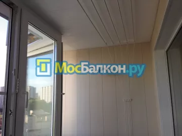 Отделка балкона и лоджии пластиковыми ПВХ панелями в Истре от компании МосБалкон