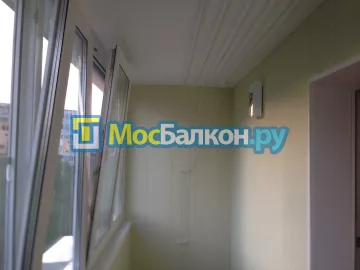 Отделка балкона и лоджии пластиковыми ПВХ панелями в Истре от компании МосБалкон