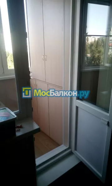 Шкаф на балкон купить в Истре на заказ недорого от МосБалкон