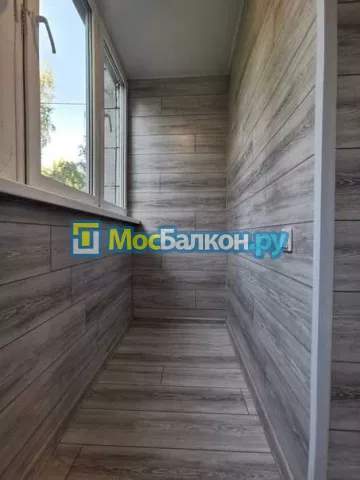 Отделка балкона и лоджии пластиковыми ПВХ панелями в Истре от компании МосБалкон
