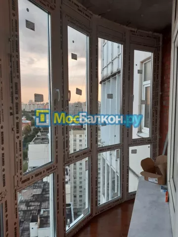 Панорамное остекление заказать под ключ по выгодной цене в Истре от компании МосБалкон