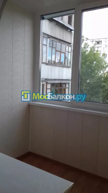 Пластиковое остекление балконов под ключ по доступным ценам в Истре | МосБалкон